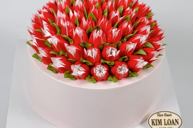Bánh kem hoa tulip đẹp tại TP.HCM