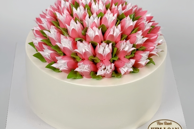 Bánh kem hoa tulip đẹp tại TP.HCM