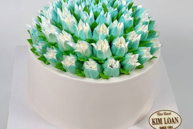 Bánh kem hoa tulip đẹp tại TP.HCM