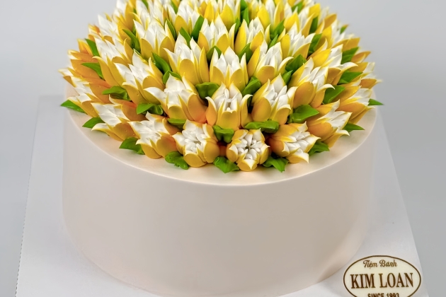 Bánh kem hoa tulip đẹp tại TP.HCM