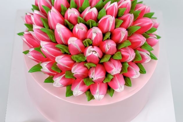 Bánh kem hoa tulip đẹp tại TP.HCM
