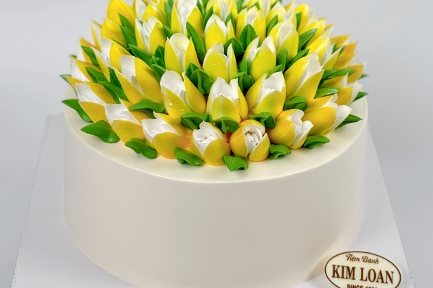 Bánh kem hoa tulip đẹp tại TP.HCM