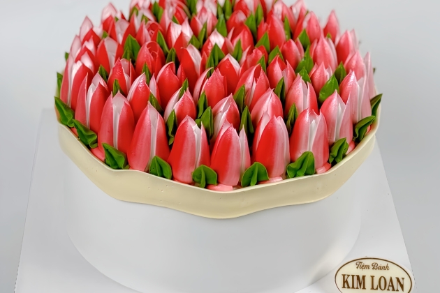 Bánh kem hoa tulip đẹp tại TP.HCM