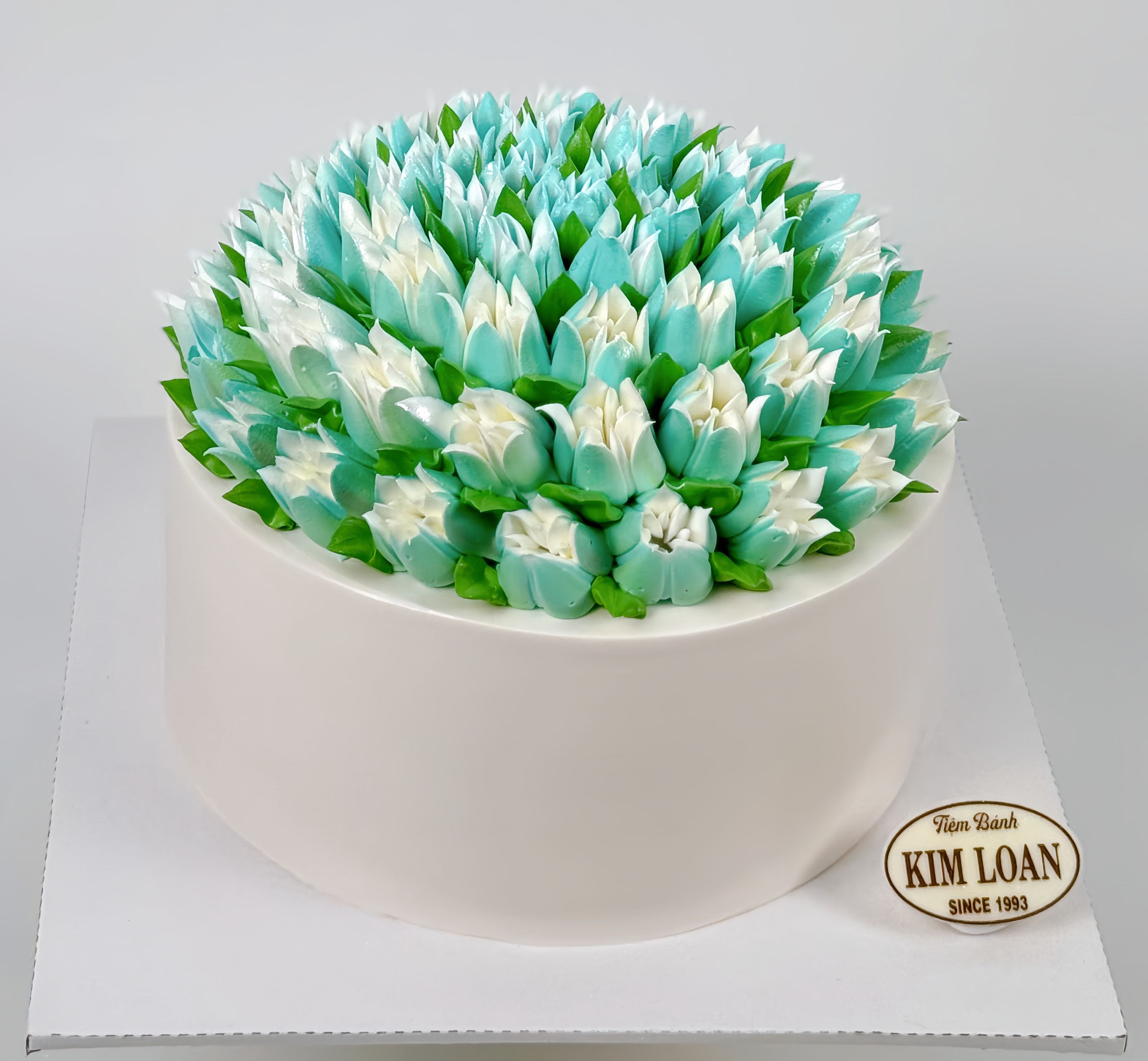 Bánh sinh nhật hoa tulip