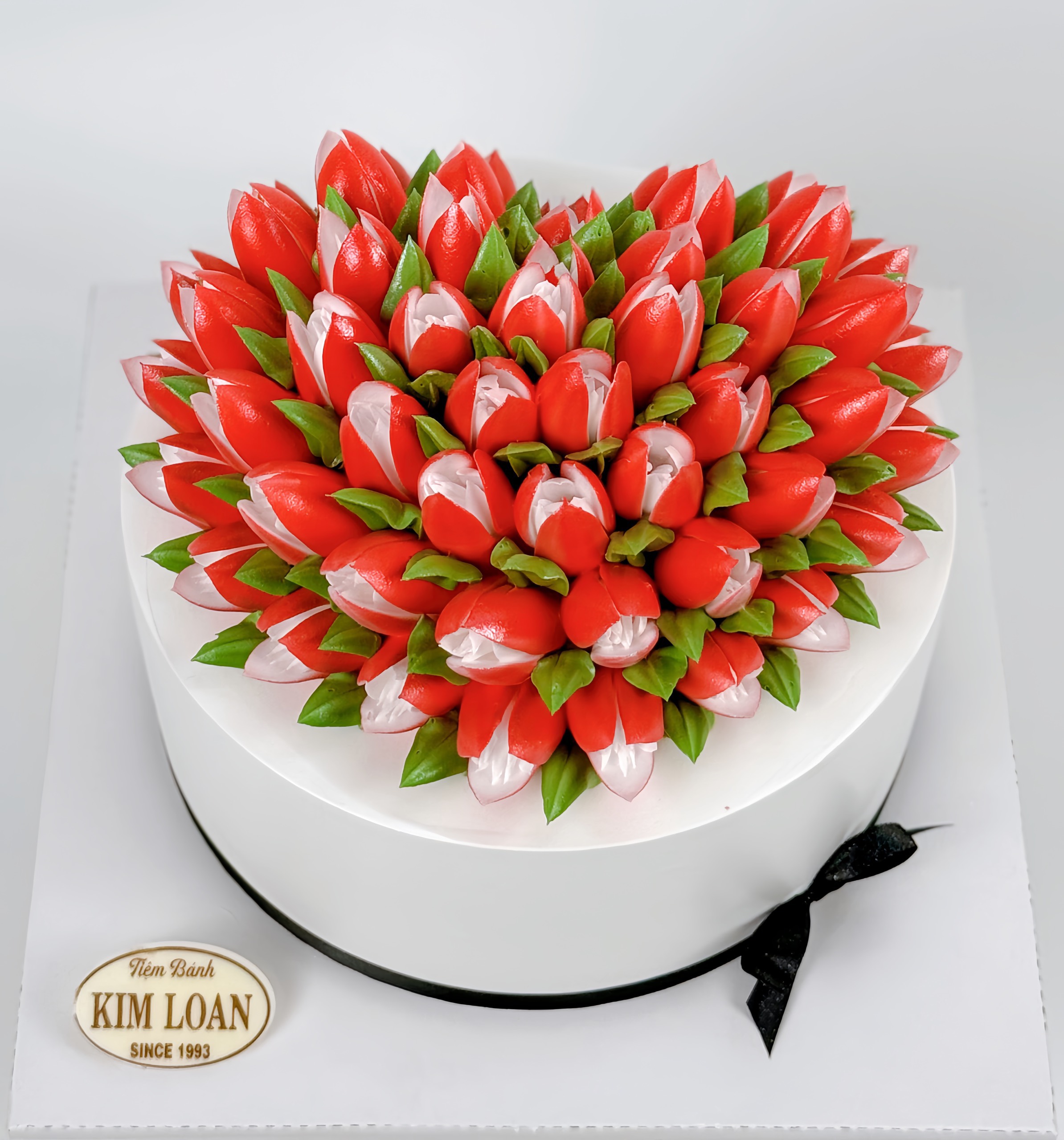 Bánh kem hoa tulip