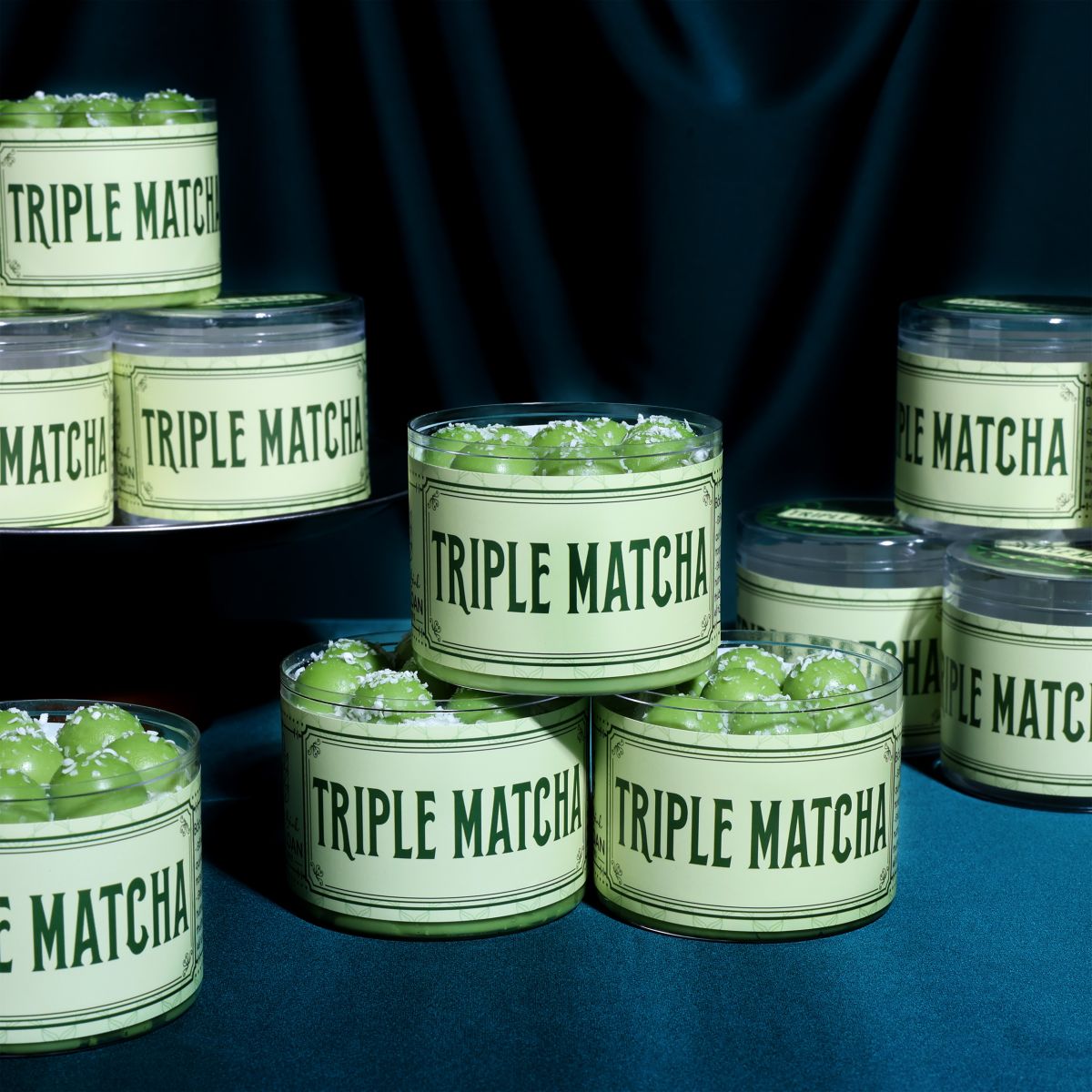 bánh hộp mini trà xanh cao cấp triple matcha tiệm bánh kim loan