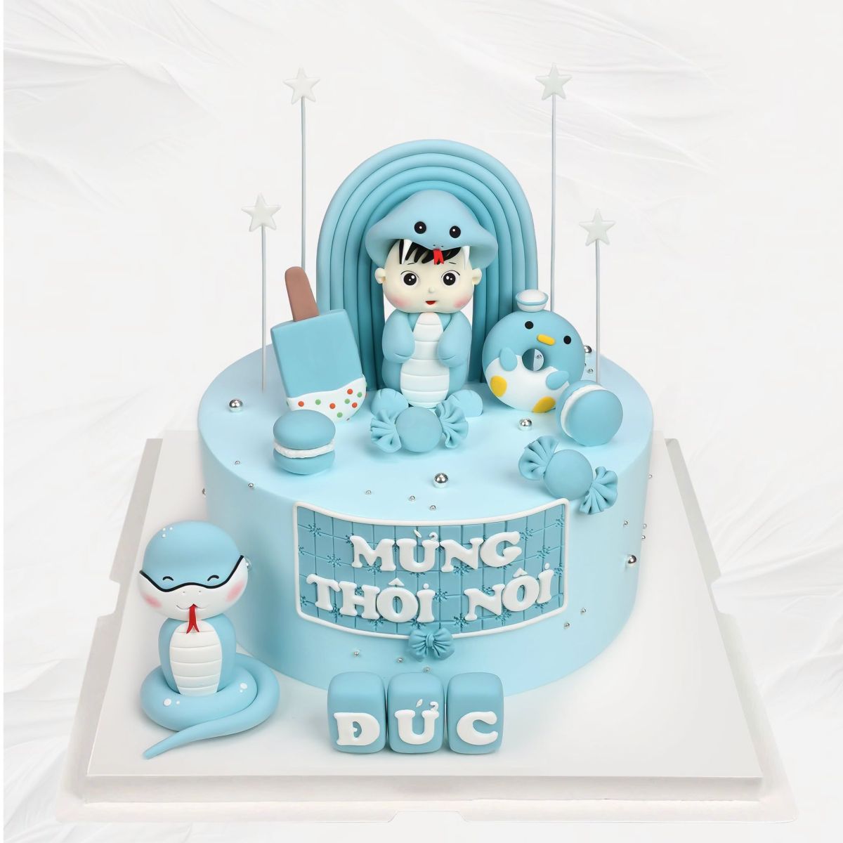 bánh kem đầy tháng bé trai