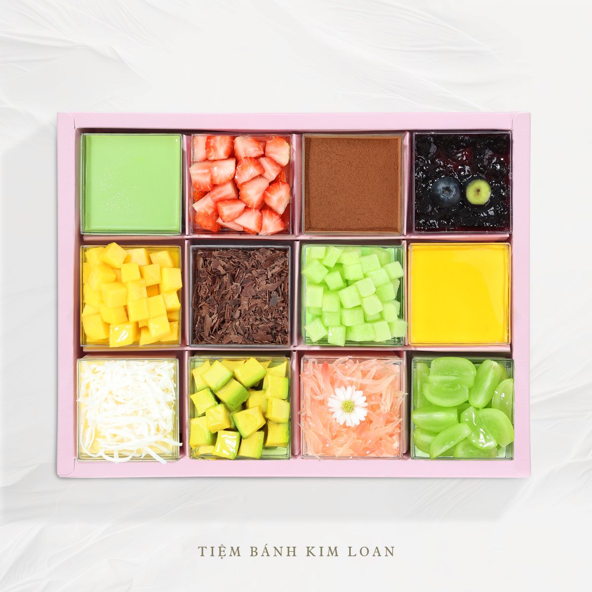 set hộp quà tặng bánh mousse mix 12 vị tiệm bánh kim loan