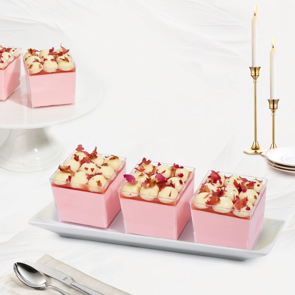 mousse mini ổi hồng tea break tiệm bánh kim loan