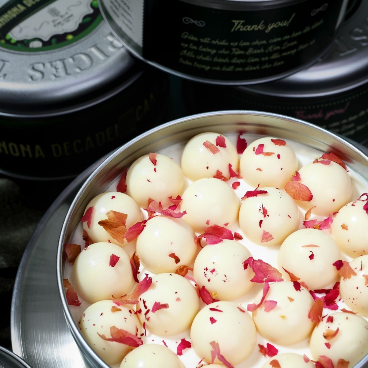 bánh hộp thiếc cao câp mãng cầu annona decadent
