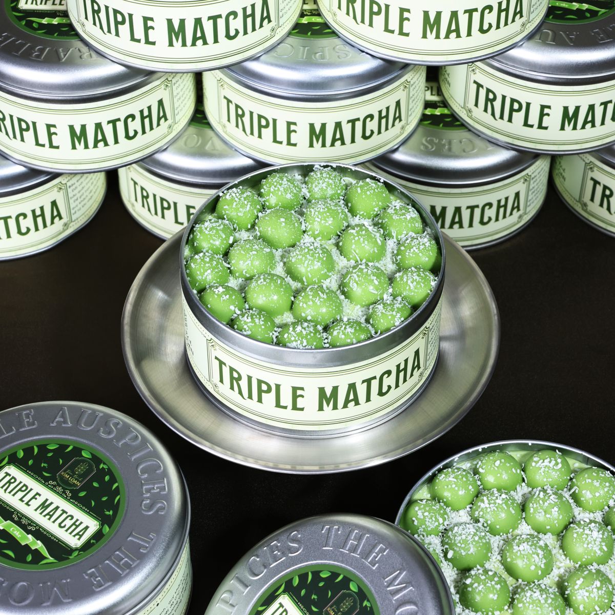 bánh hộp thiếc cao cấp triple matcha trà xanh