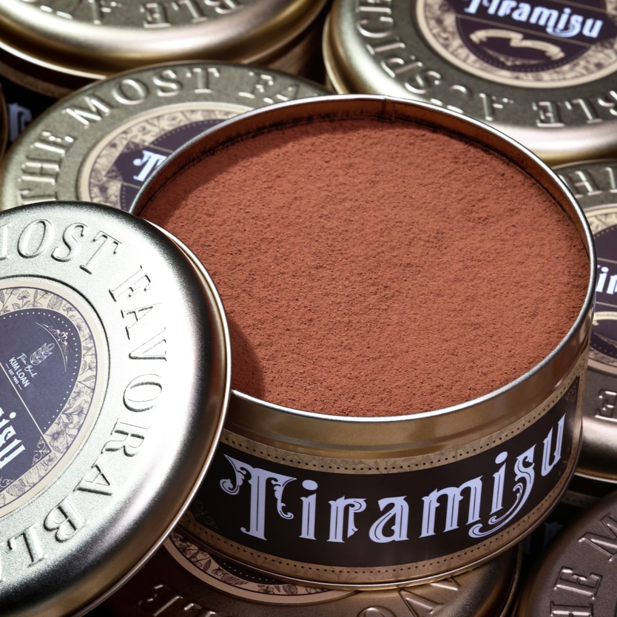 bánh hộp thiếc tiramisu premium version cao cấp