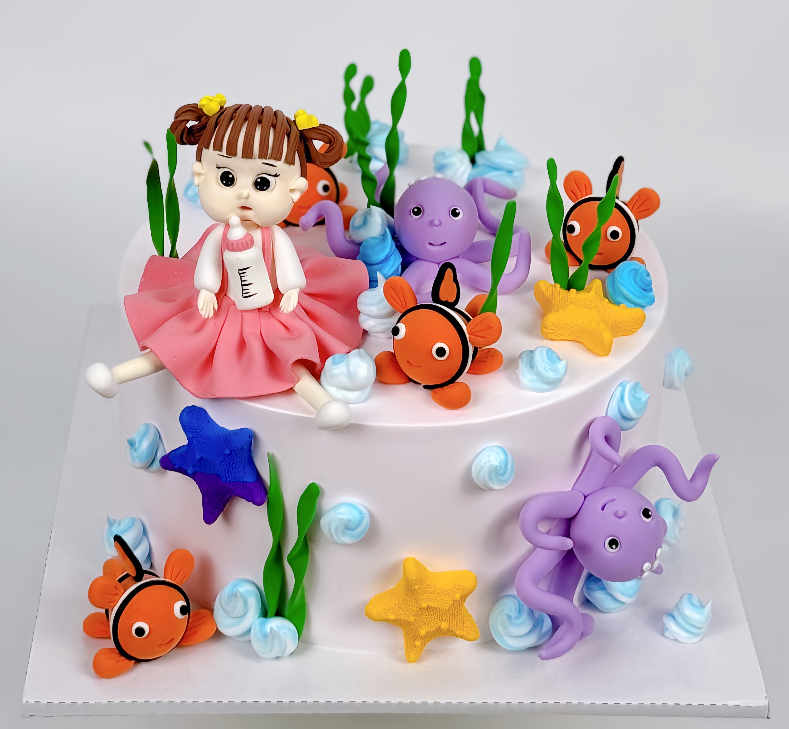 Mẫu bánh kem búp bê tại tiệm bánh Kim Loan