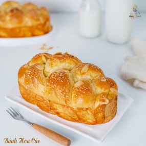 Bánh Mì Hoa Cúc