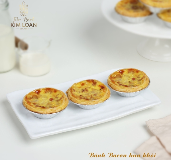Tart Bacon Hun Khói