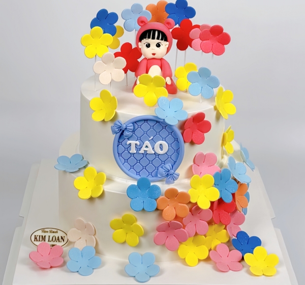 Bánh Kem Sinh Nhật 2 Tầng Trang Trí Hoa Cho Bé