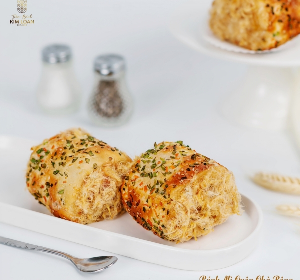 Bánh Mì Cuộn Chà Bông