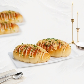 Bánh Xúc Xích Sốt Bơ